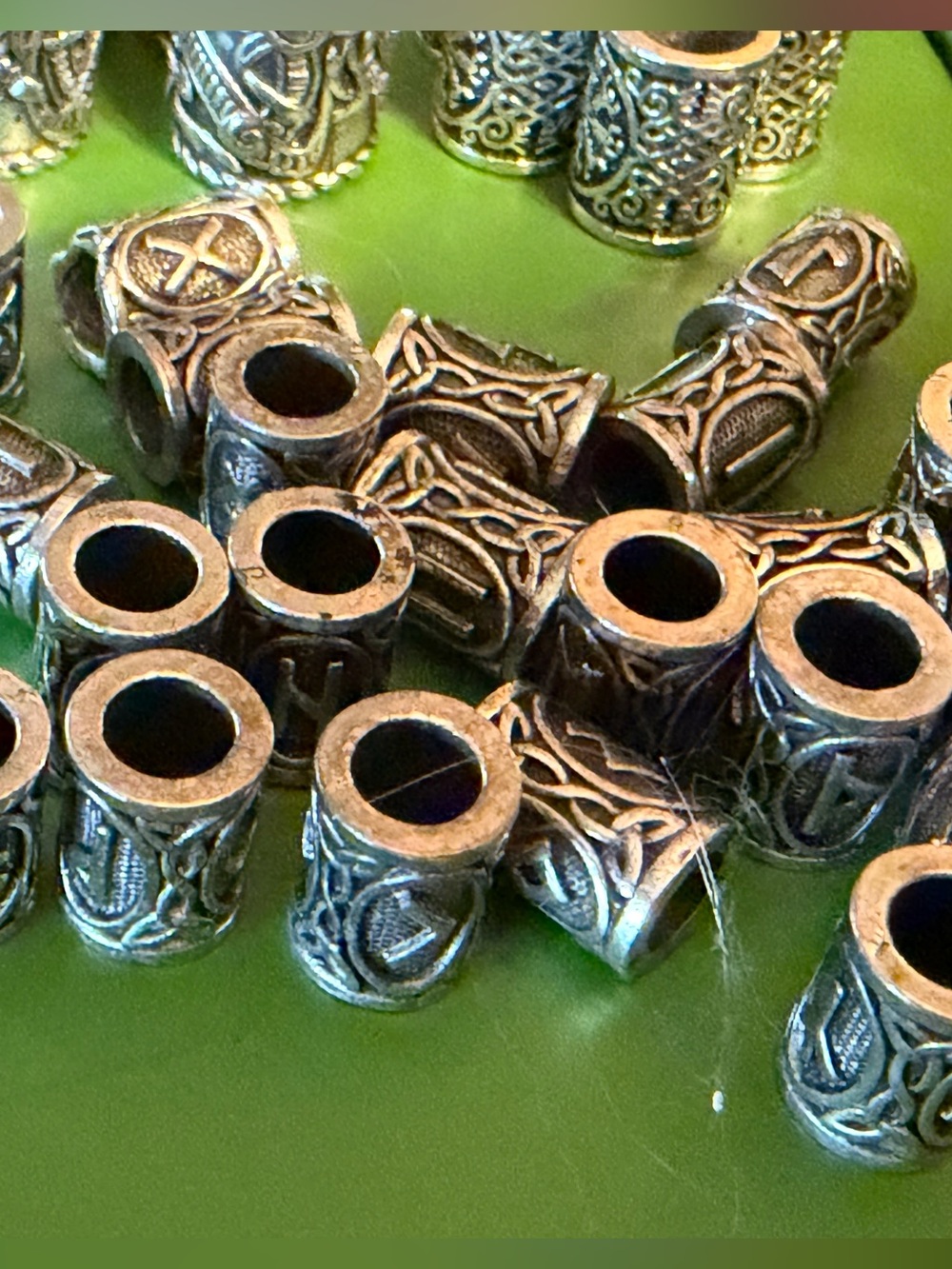 Viking Vintage Qty 32 Rune Futhark Stainless Steel Beard Beads & Bags 3 Sizes - Picture 7 of 9